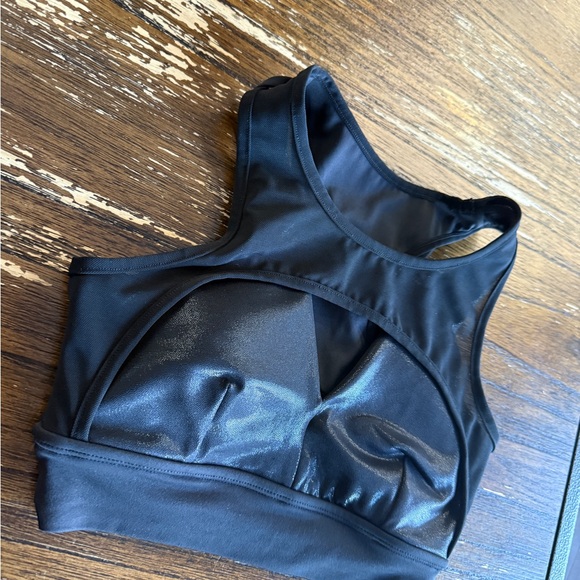 BuffBunny Black Cutout Sports Bra - Picture 4 of 6